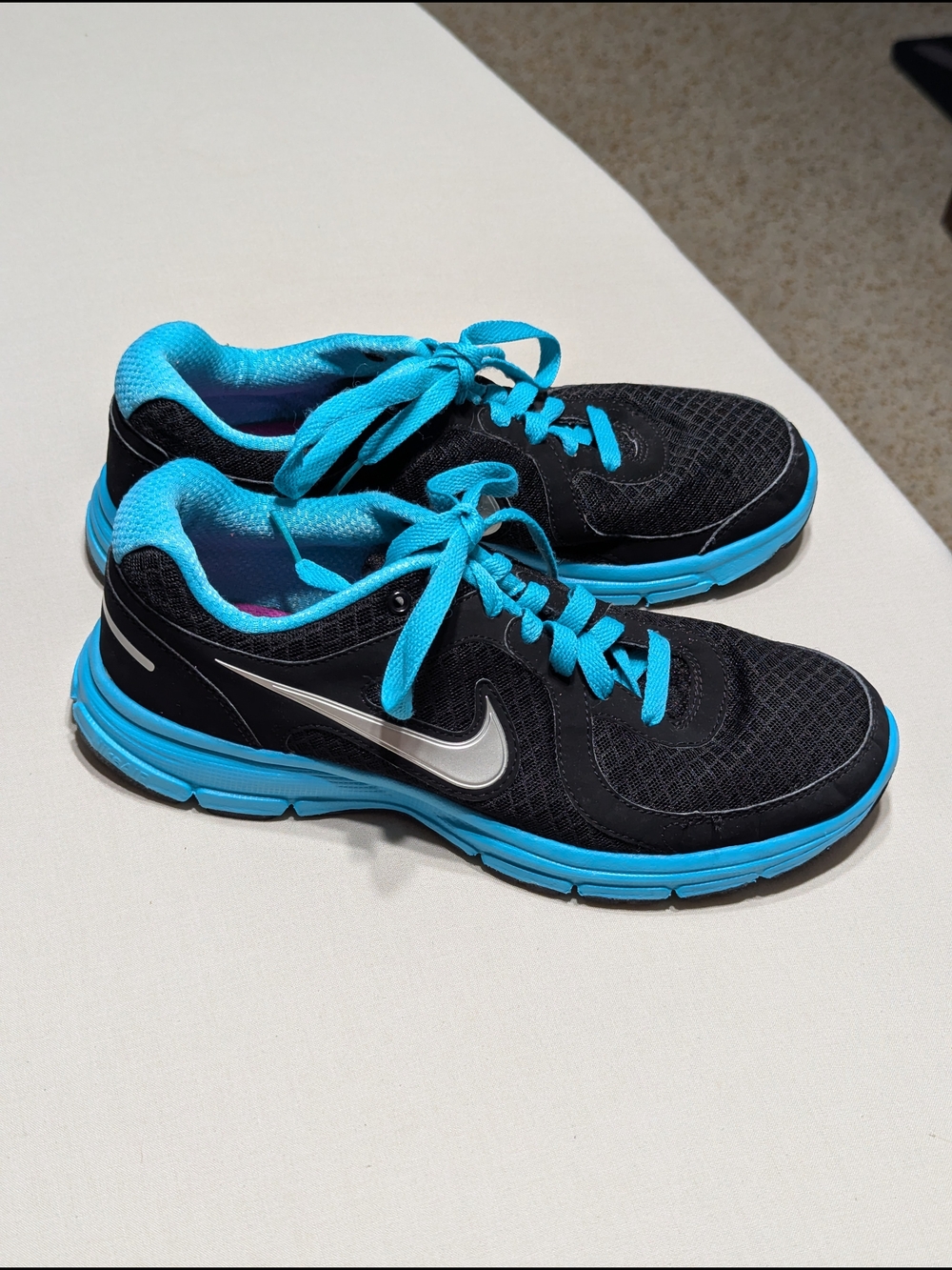 Nike Men’s Black & Blue Running Shoes